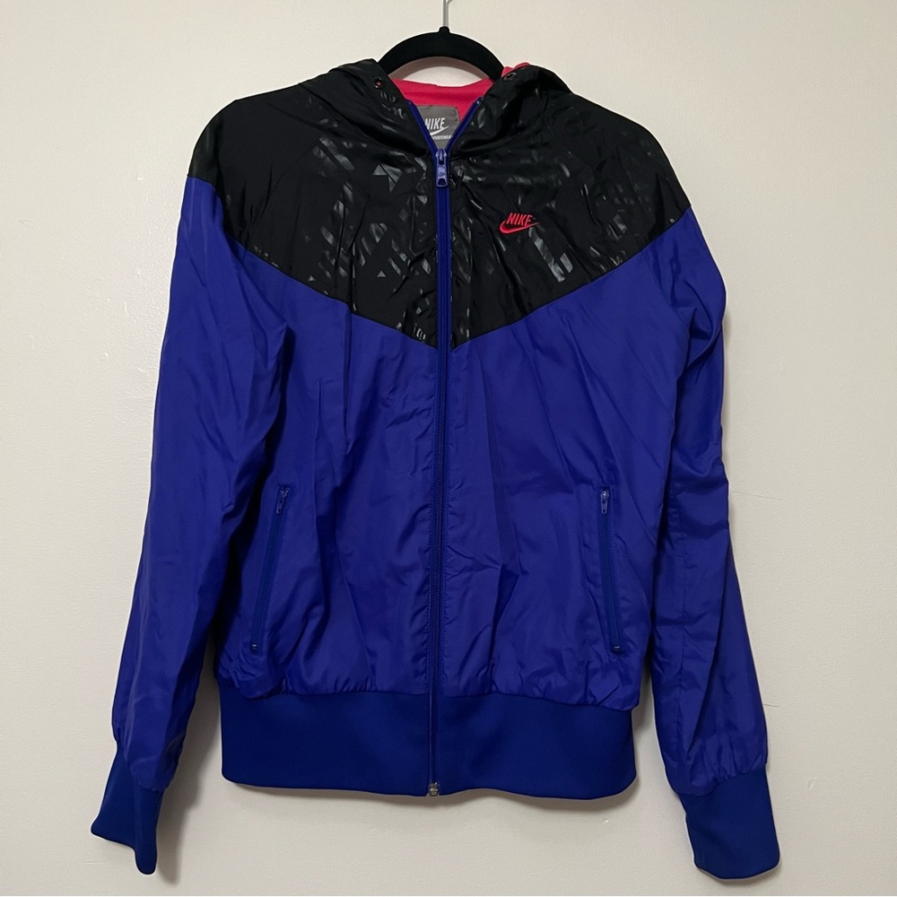 Nike Windrunner Jacket Size‎ Large (12-14) Blue Pink and Black